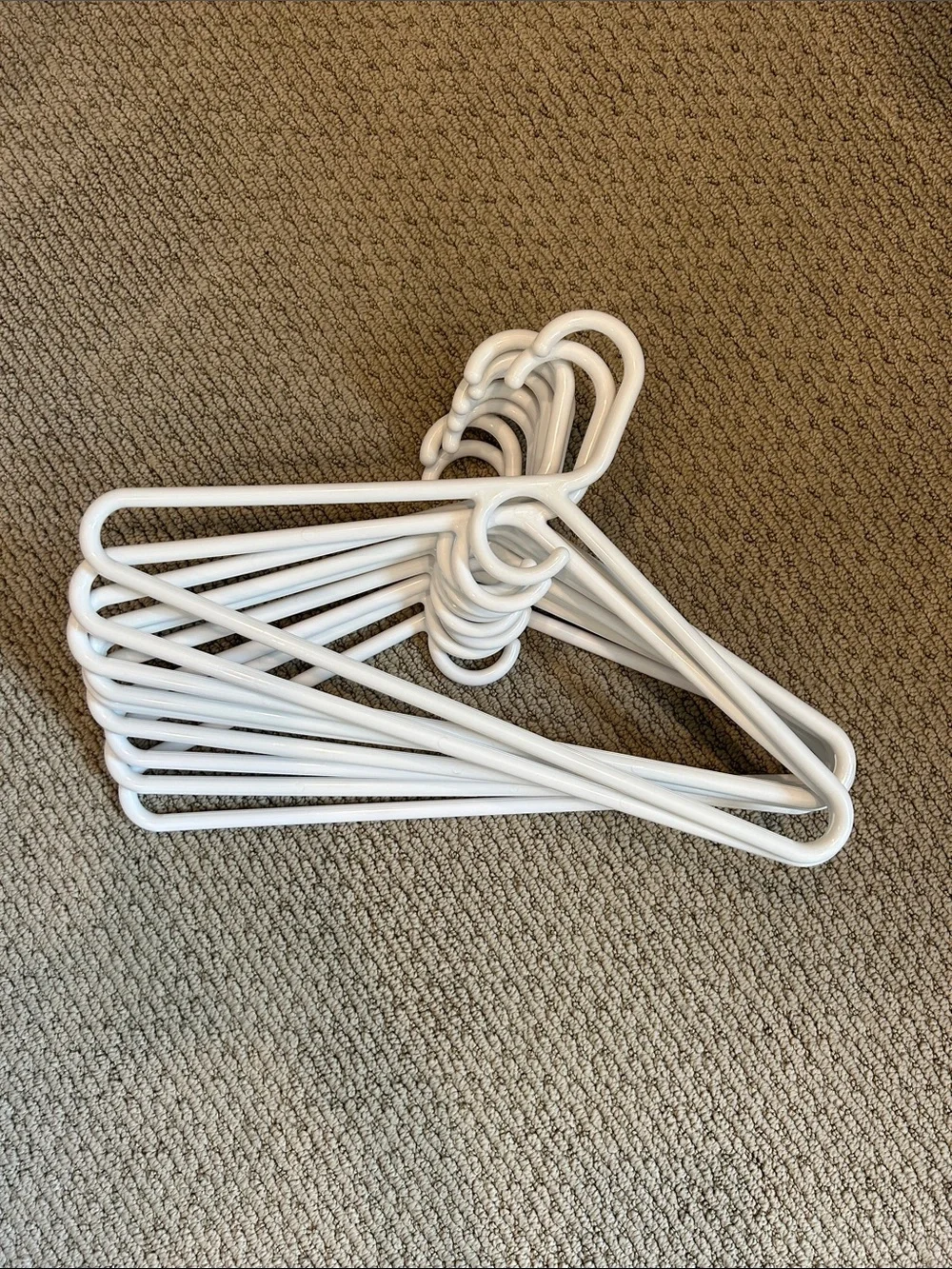 16 Sturdy White Plastic Clothes Hangers - Pack-Style Closet Hanger